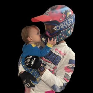 Meet your Posher, Levi